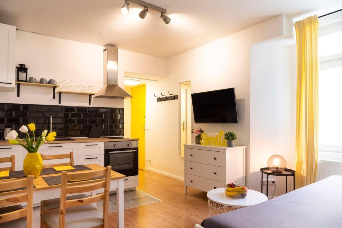 2 Bedroom In Great Location In Kreuzberg Berlin Bagian luar foto
