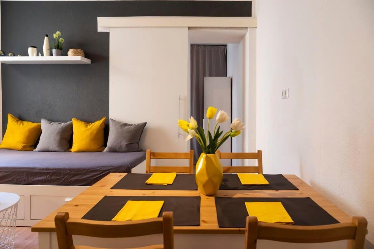 2 Bedroom In Great Location In Kreuzberg Berlin Bagian luar foto